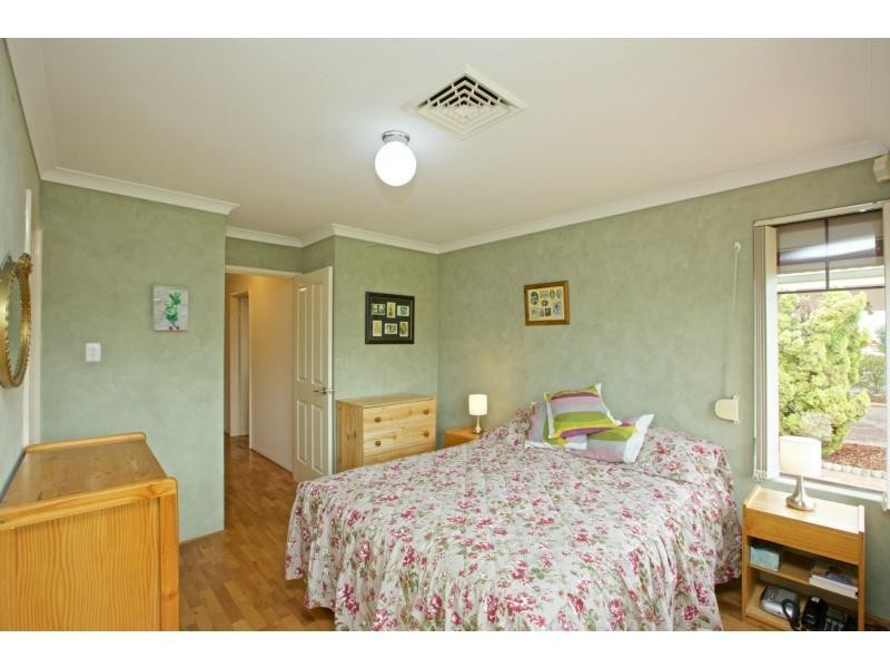 4 Gwedue Court, Mullaloo WA 6027