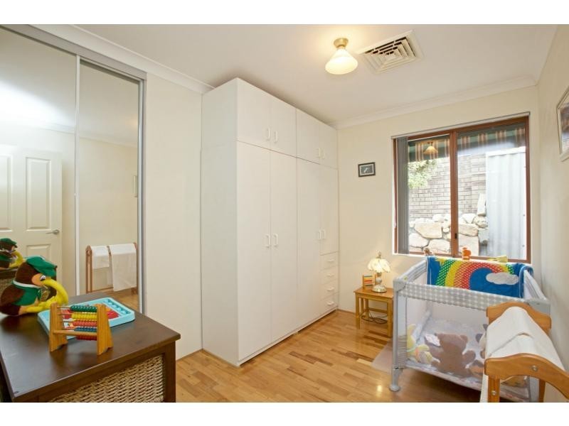 4 Gwedue Court, Mullaloo WA 6027