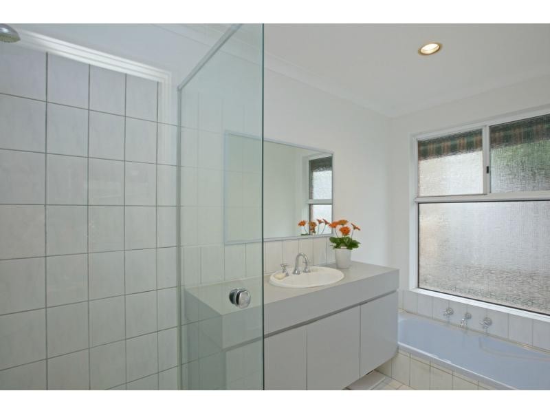 4 Gwedue Court, Mullaloo WA 6027