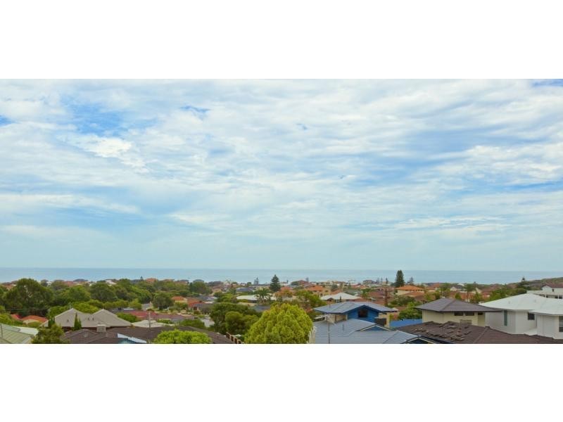 4 Gwedue Court, Mullaloo WA 6027