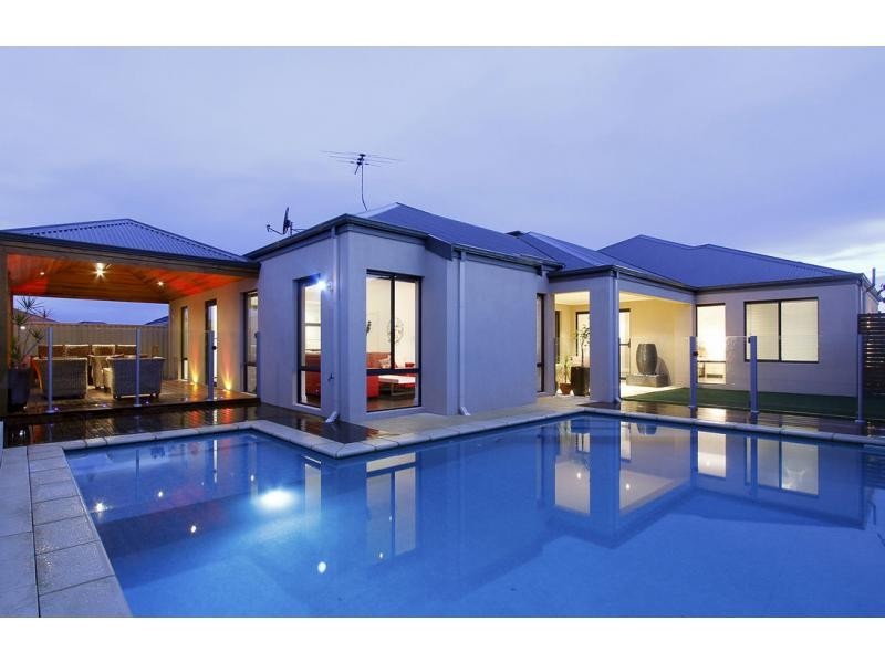 15 Monivae Vista, Tapping WA 6065