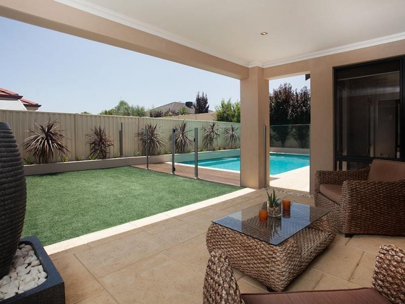 15 Monivae Vista, Tapping WA 6065