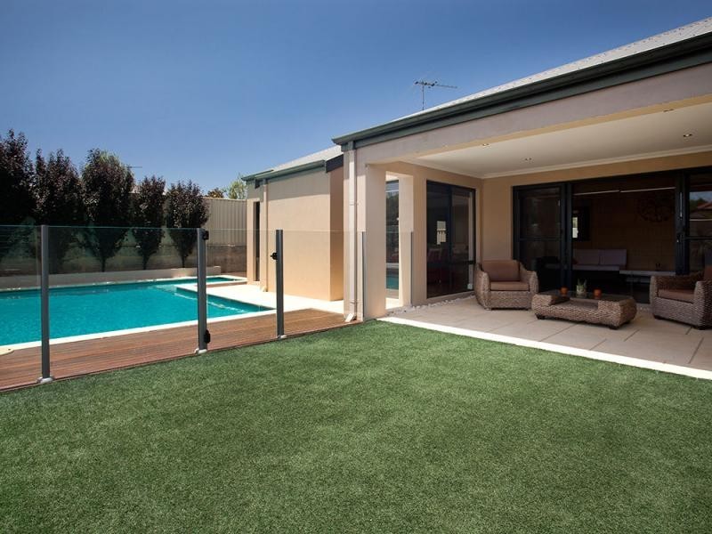 15 Monivae Vista, Tapping WA 6065