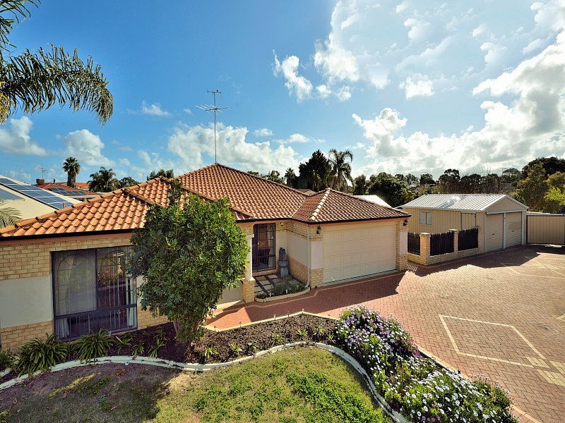 1 Newport Drive, Dudley Park WA 6210