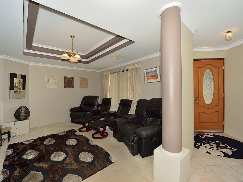 1 Newport Drive, Dudley Park WA 6210