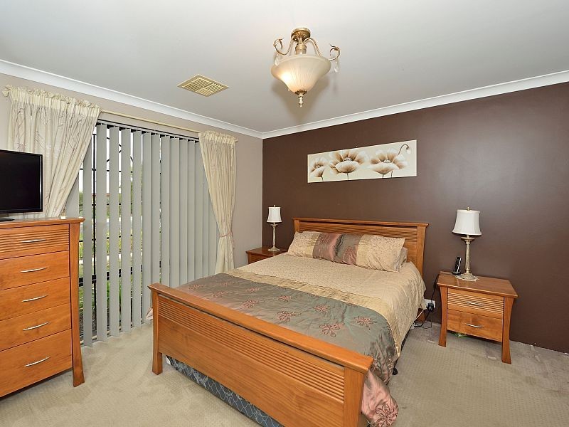 1 Newport Drive, Dudley Park WA 6210