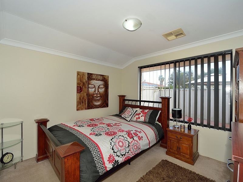 1 Newport Drive, Dudley Park WA 6210