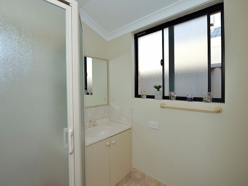 1 Newport Drive, Dudley Park WA 6210