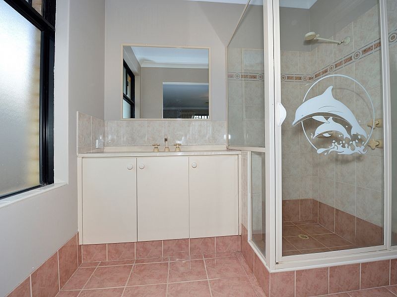 1 Newport Drive, Dudley Park WA 6210