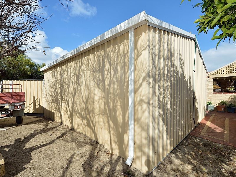 1 Newport Drive, Dudley Park WA 6210