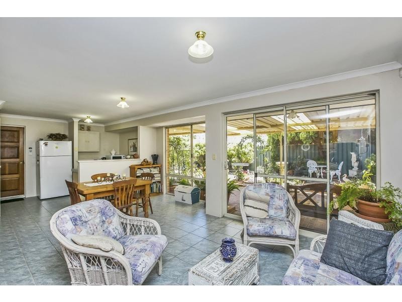 21 Fairmont Place, Currambine WA 6028