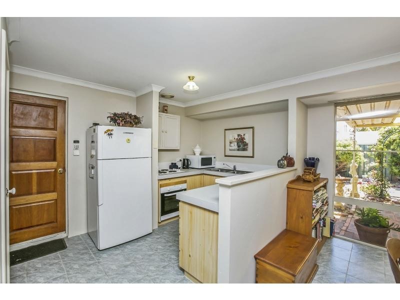 21 Fairmont Place, Currambine WA 6028