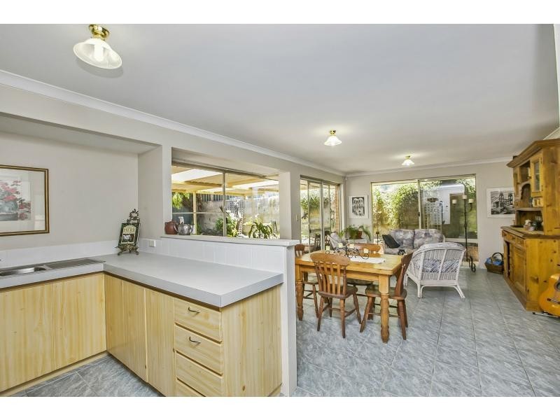 21 Fairmont Place, Currambine WA 6028