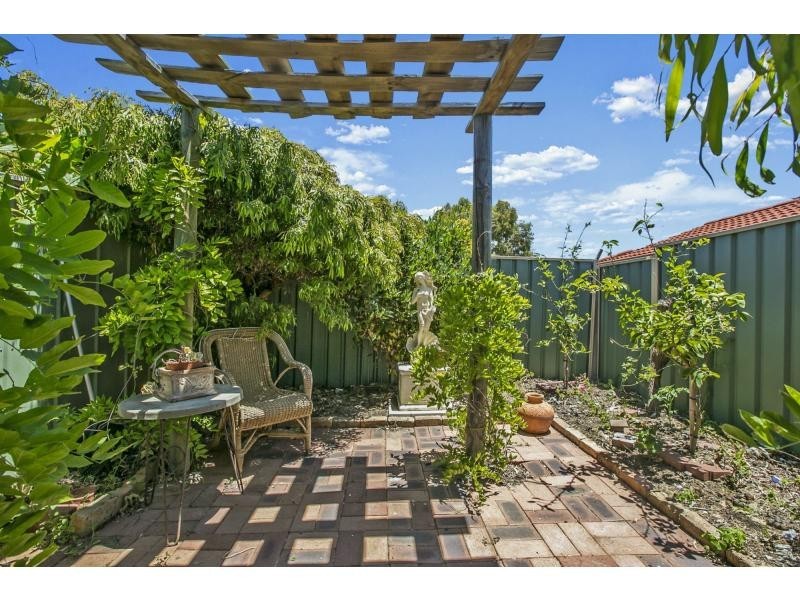 21 Fairmont Place, Currambine WA 6028