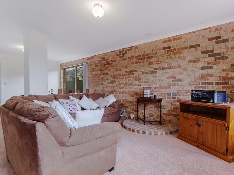 17 Lynch Avenue, Rockingham WA 6168