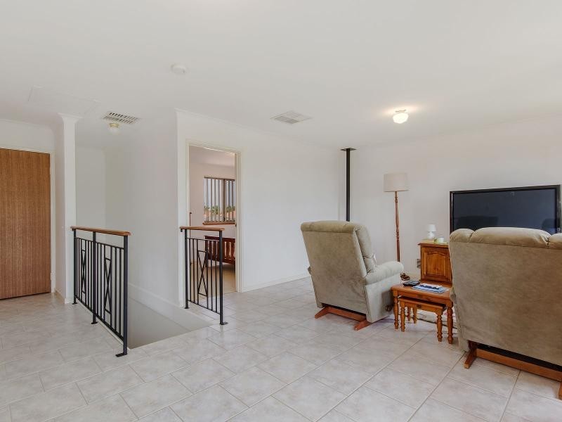 17 Lynch Avenue, Rockingham WA 6168