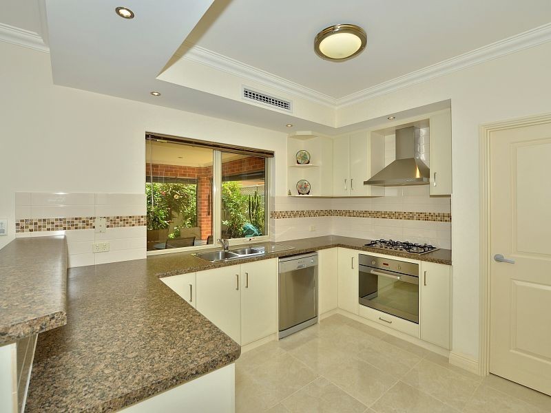 6 Len Howard Drive, Erskine WA 6210