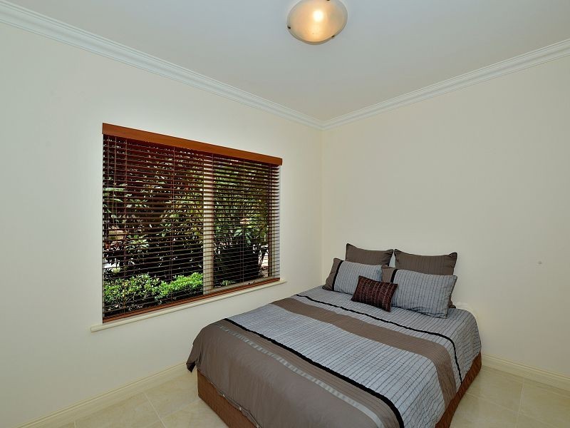 6 Len Howard Drive, Erskine WA 6210