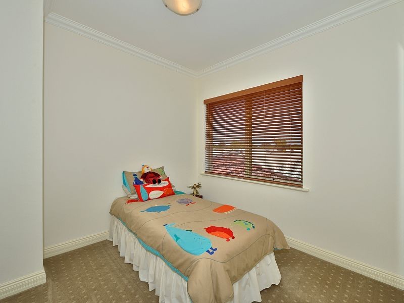 6 Len Howard Drive, Erskine WA 6210