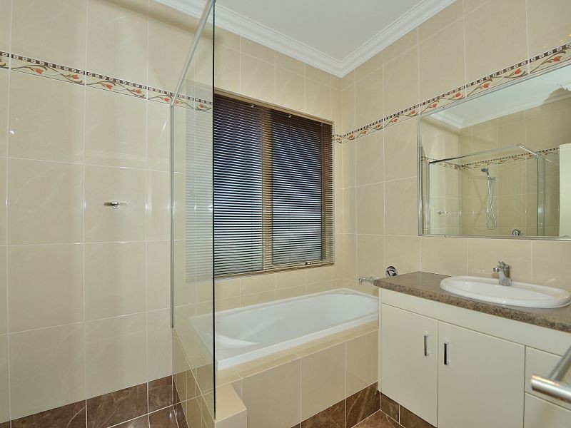 6 Len Howard Drive, Erskine WA 6210
