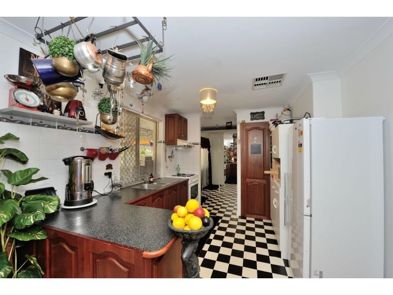 5 Thetis Place, Cooloongup WA 6168