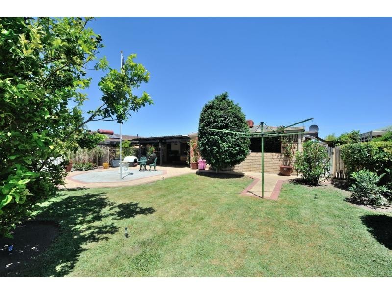5 Thetis Place, Cooloongup WA 6168