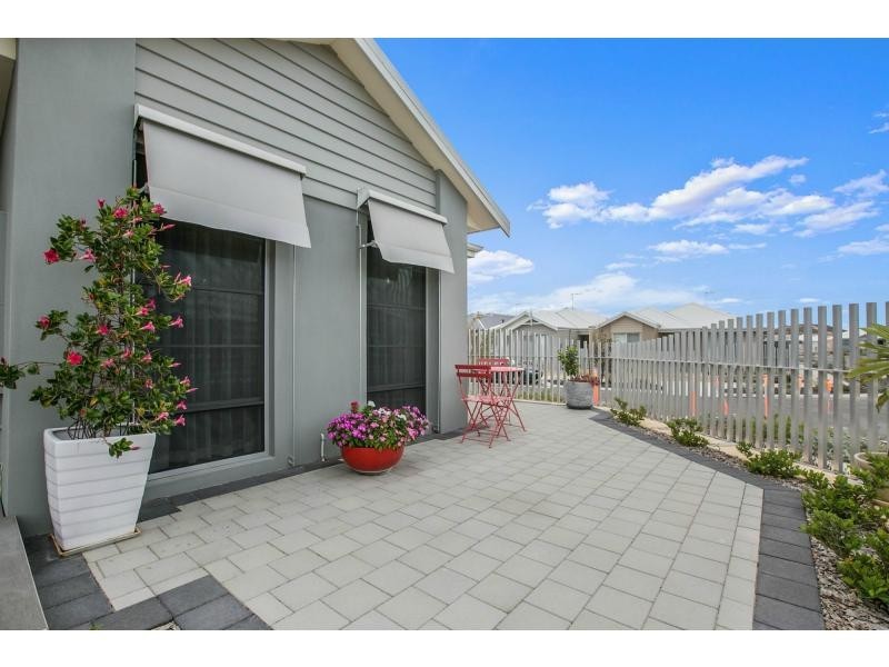 7 Ecru Street, Eglinton WA 6034