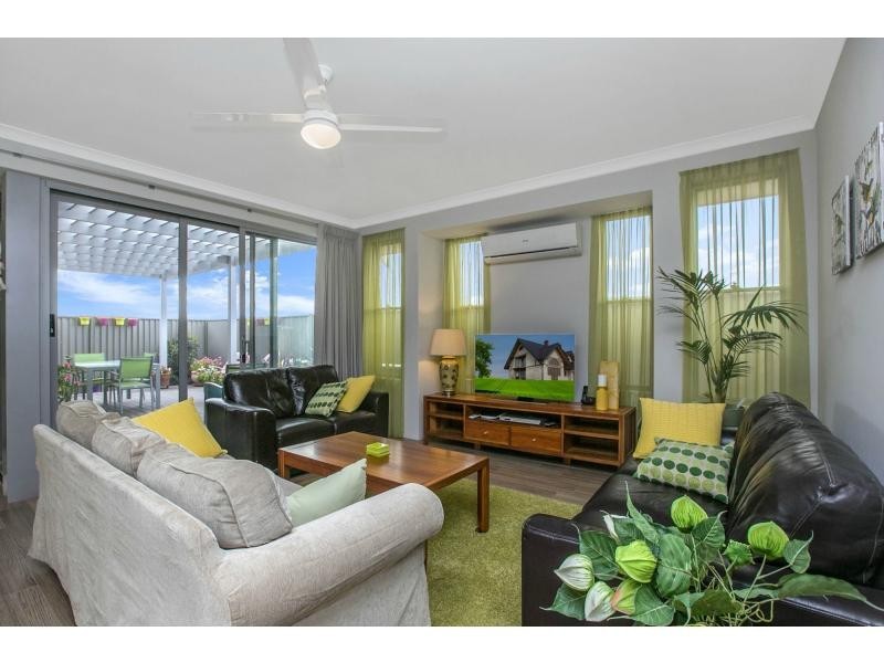 7 Ecru Street, Eglinton WA 6034