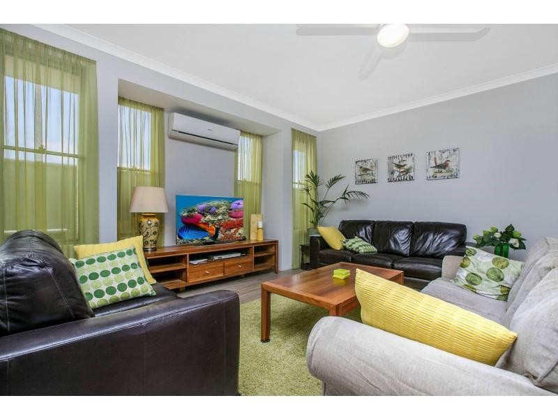 7 Ecru Street, Eglinton WA 6034