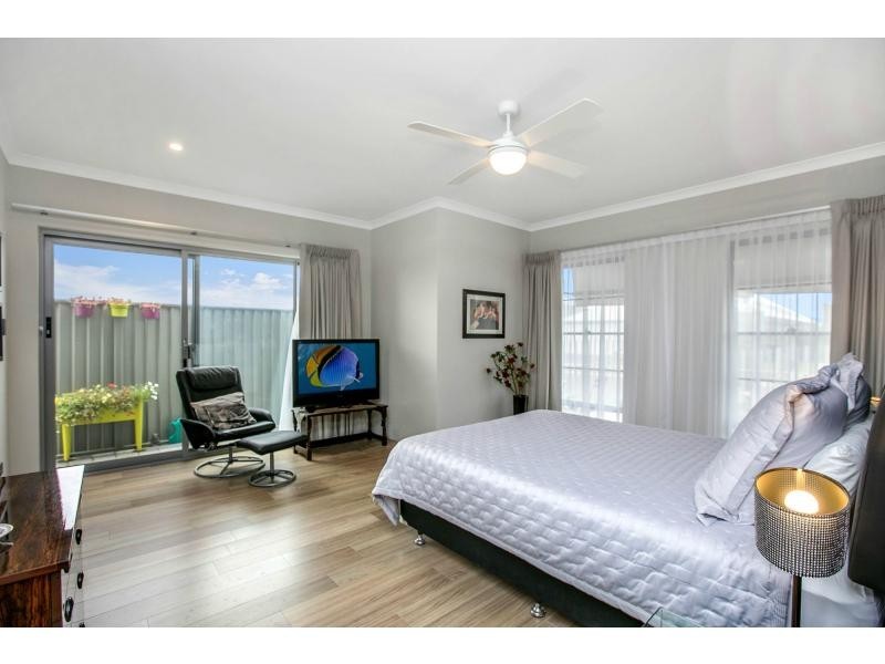 7 Ecru Street, Eglinton WA 6034