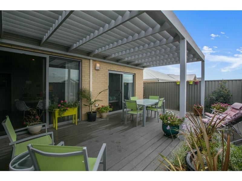 7 Ecru Street, Eglinton WA 6034