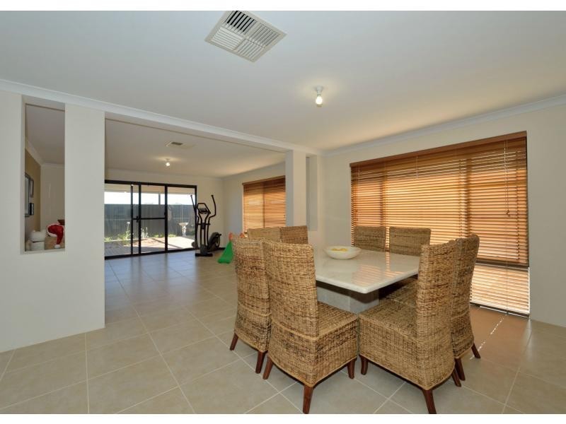 62 Lemon Gum Drive, Baldivis WA 6171