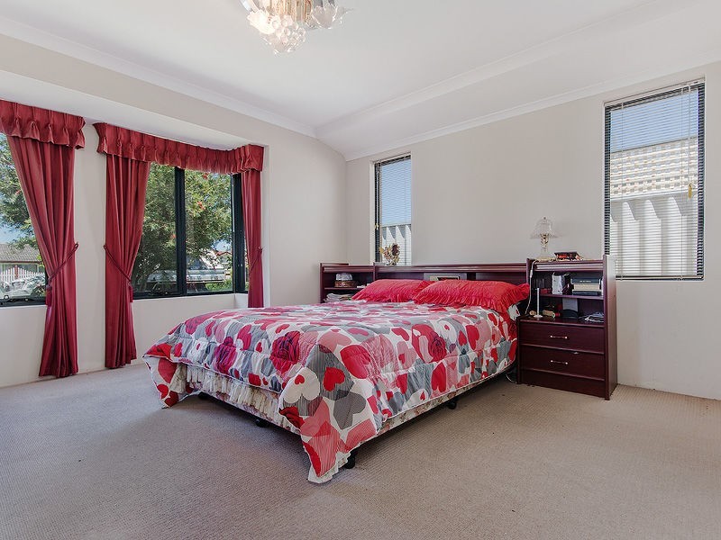 98 Rae Road, Shoalwater WA 6169