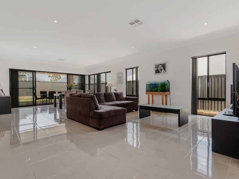 25 Copenhagen Street, Baldivis WA 6171