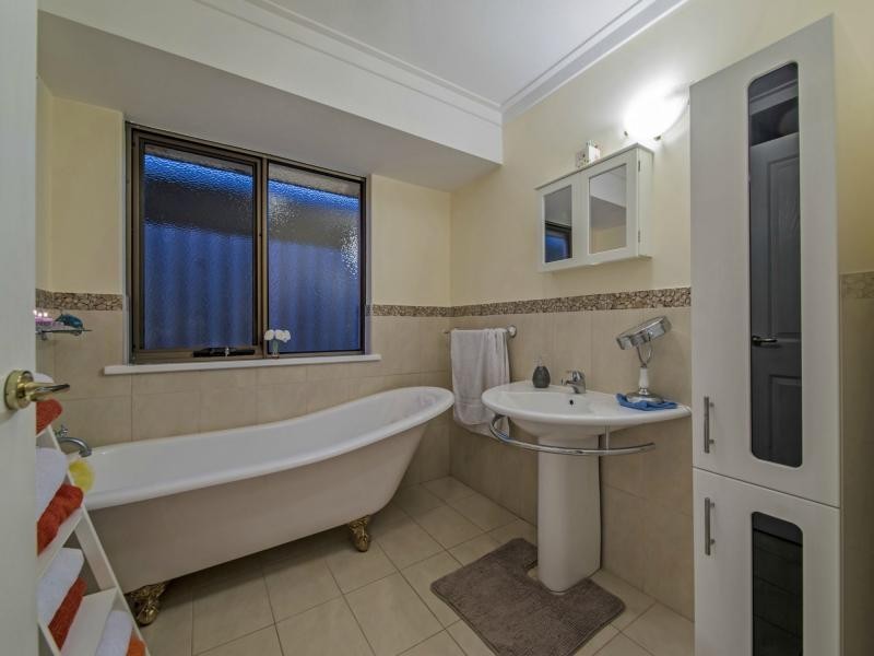 40 Wentletrap Way, Mullaloo WA 6027