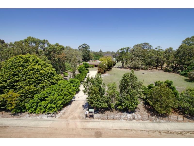 828 Pinjarra Road, Furnissdale WA 6209
