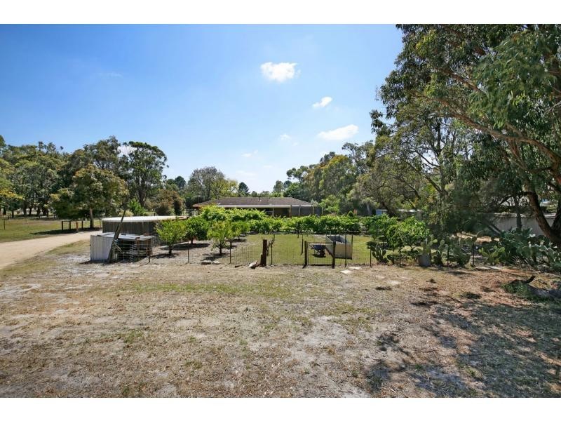 828 Pinjarra Road, Furnissdale WA 6209