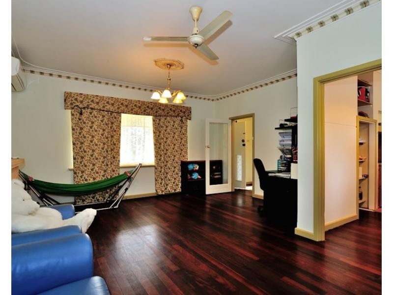 123 Woodrow Avenue, Dianella WA 6059