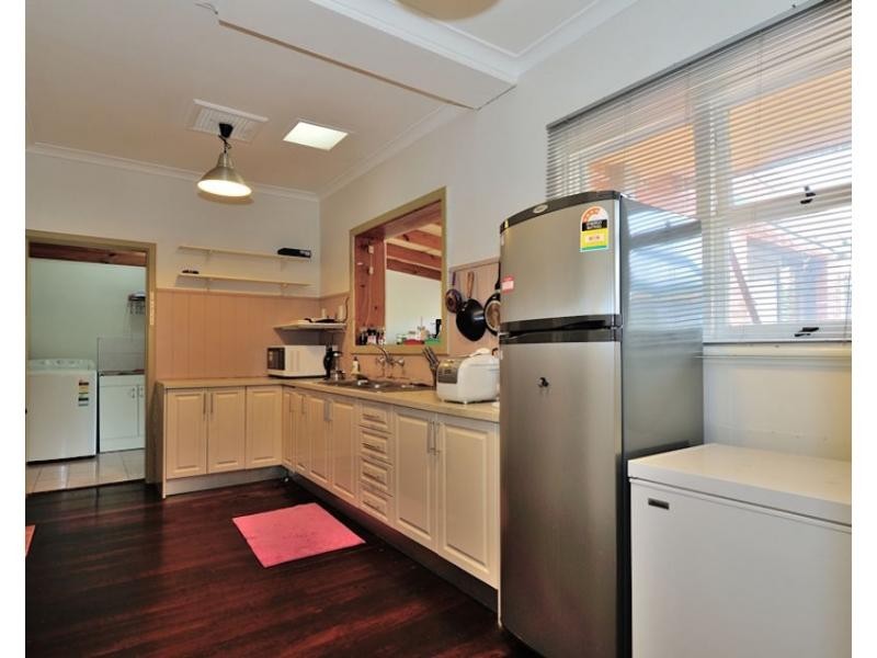 123 Woodrow Avenue, Dianella WA 6059