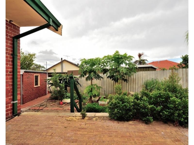 123 Woodrow Avenue, Dianella WA 6059