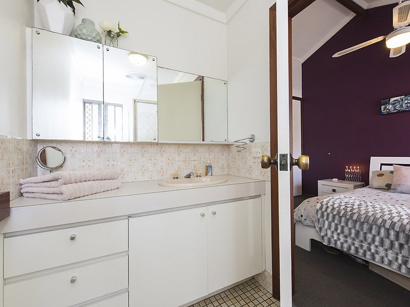 7/147 Melville Parade, Como WA 6152