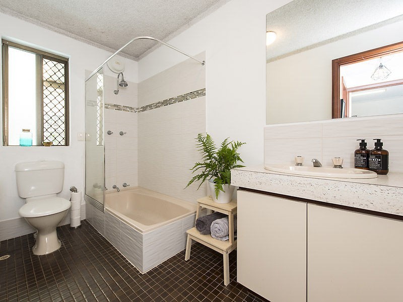 7/147 Melville Parade, Como WA 6152