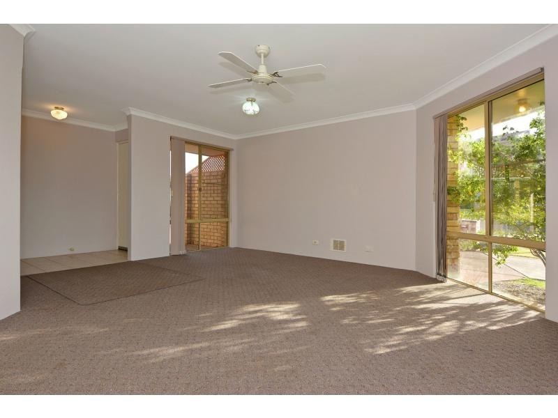 11A Roanoke Grove, Connolly WA 6027