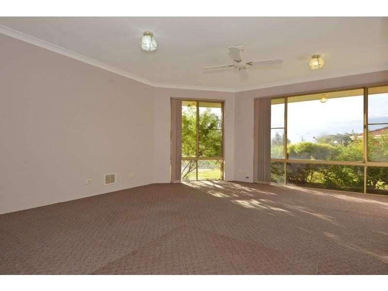 11A Roanoke Grove, Connolly WA 6027