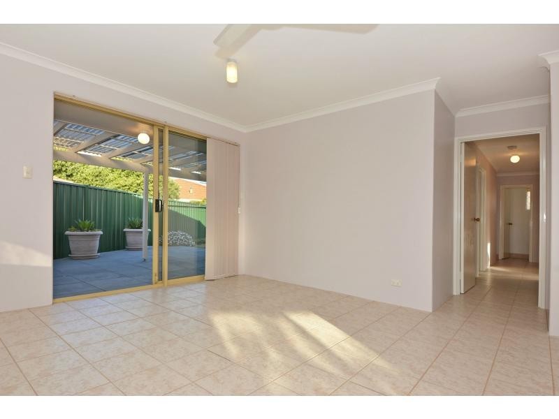 11A Roanoke Grove, Connolly WA 6027