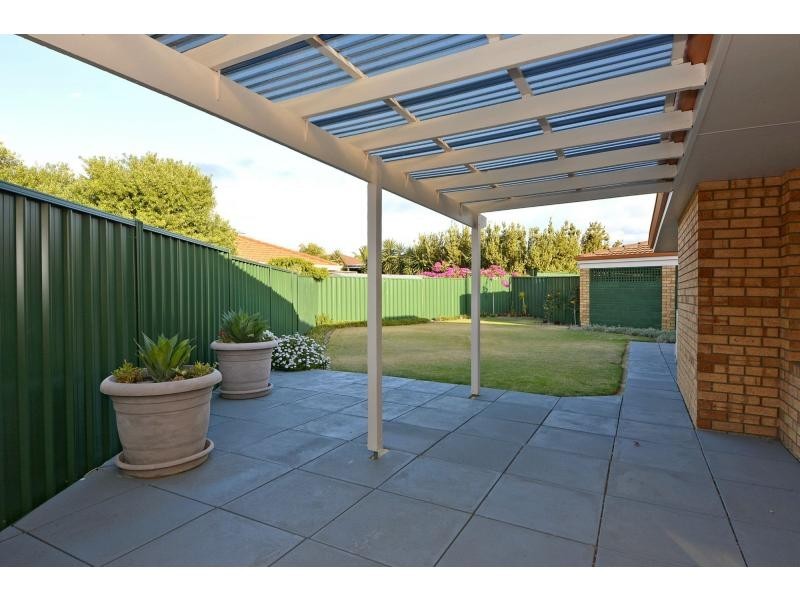 11A Roanoke Grove, Connolly WA 6027