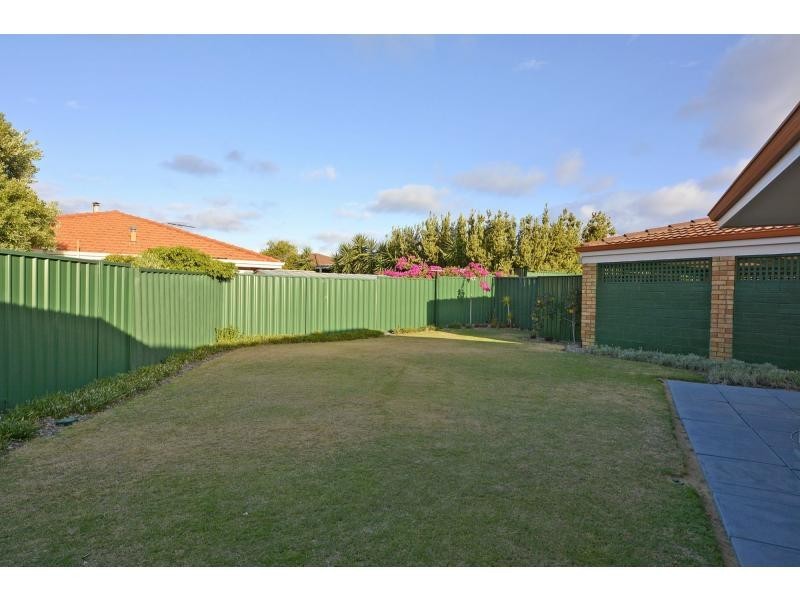 11A Roanoke Grove, Connolly WA 6027