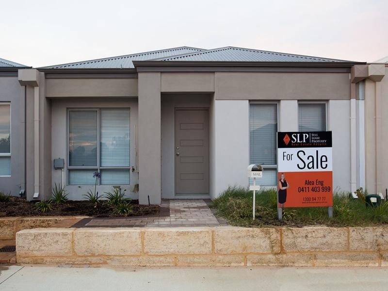 35 Hollyford Parade, Butler WA 6036