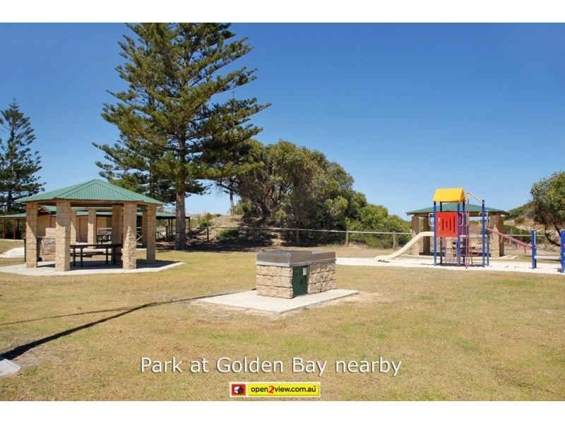 2 Trenant Park Gardens, Golden Bay WA 6174