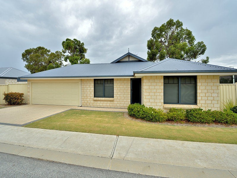 2 Golden Grove, Coodanup WA 6210